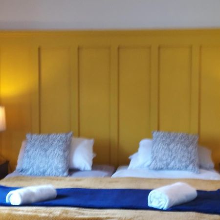 Westhouse Cafe N39 E0A6 Bed & Breakfast Longford Dış mekan fotoğraf